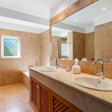 Luxury Ocean 4 Beds , 5 Baths ,wifi * 楼尔